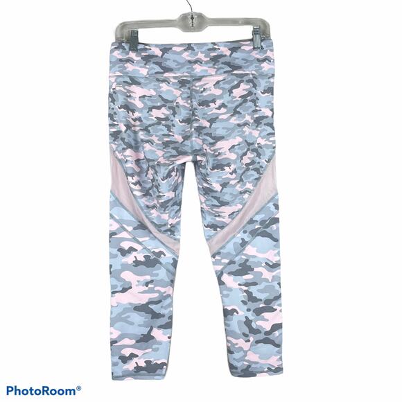Fabletics Mid-Rise PowerHold Colorblock Capri Camo Size M Pink Gray Yoga Mesh - Picture 3 of 10